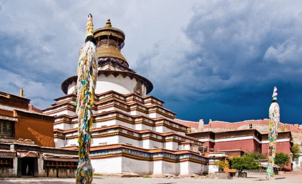 Shigatse và Gyantse có gì chơi? Tashilhunpo, tháp Kumbum và pháo đài cổ