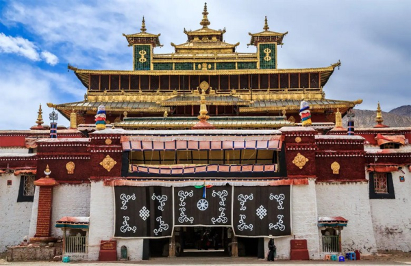 Tu viện Samye đầu tiên của Tây Tạng: kiến trúc mandala và kinh nghiệm tham quan