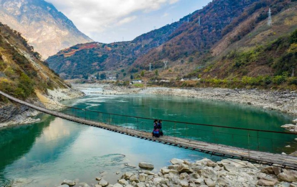 Thung lũng Yarlung – cái nôi của người Tạng: cung Yumbulagang và điều đáng xem
