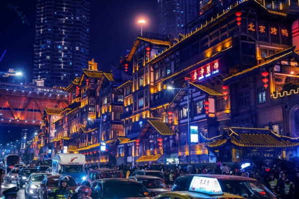 Quá cảnh Trùng Khánh trên đường đi Tây Tạng: Hồng Nhai Động và mẹo nối chuyến