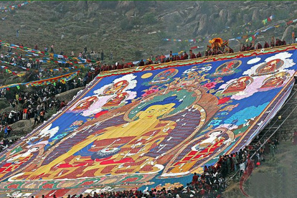 Lễ hội Shoton ở Lhasa: lễ phơi tranh Thangka khổng lồ diễn ra khi nào?