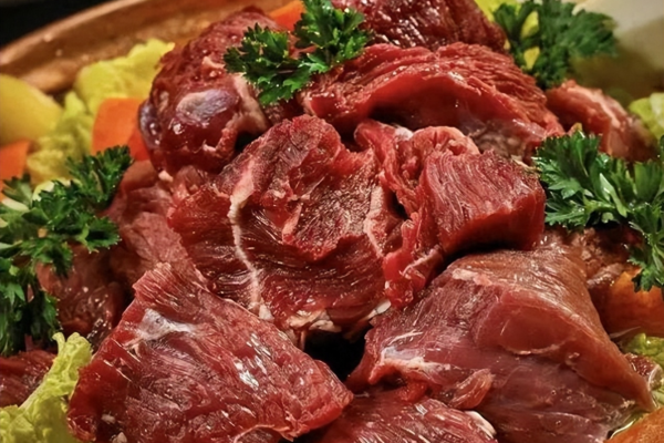 Thịt bò yak Tây Tạng chế biến thành món gì? Hương vị và món đáng thử nhất